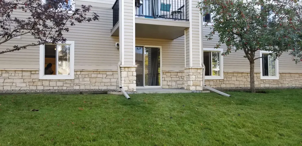 2371 Eversyde Avenue SW Calgary AB T2Y 4S3