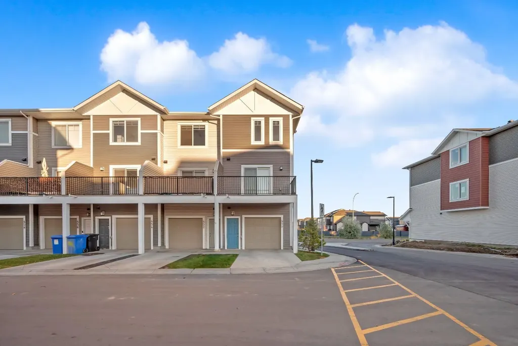 450 Canals Crossing SW Airdrie AB T4B 4L3