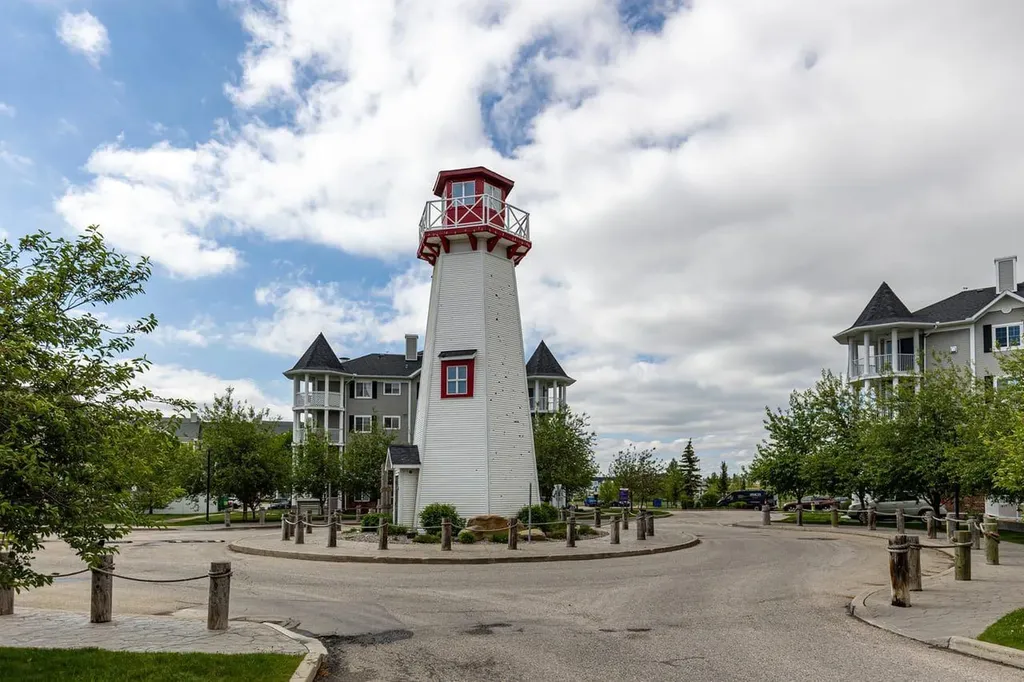 22-189 Country Village Manor NE Calgary AB T3K 0L6