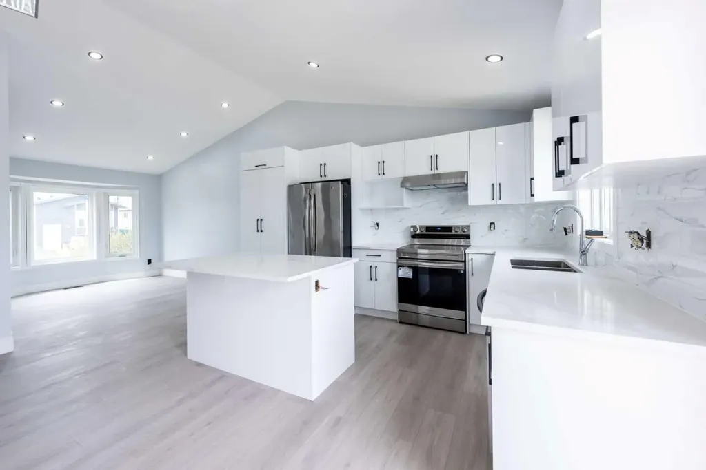 141 Falshire Close NE Calgary AB T3J 3A2
