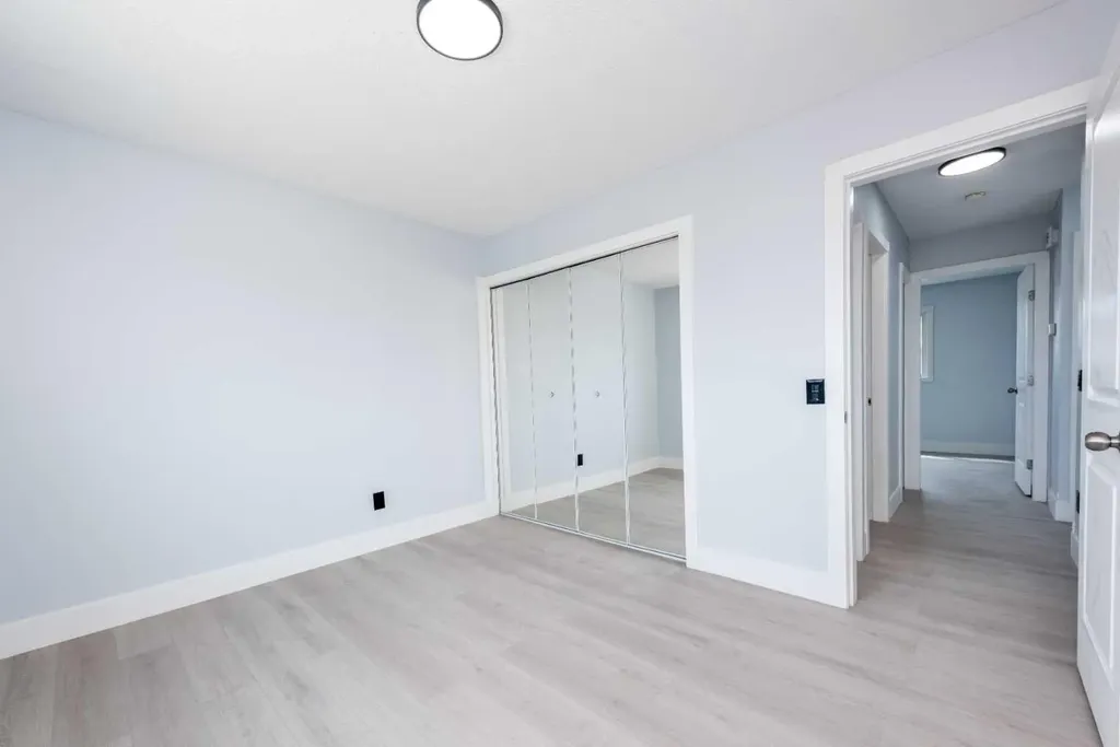 141 Falshire Close NE Calgary AB T3J 3A2