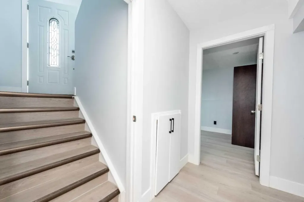 141 Falshire Close NE Calgary AB T3J 3A2