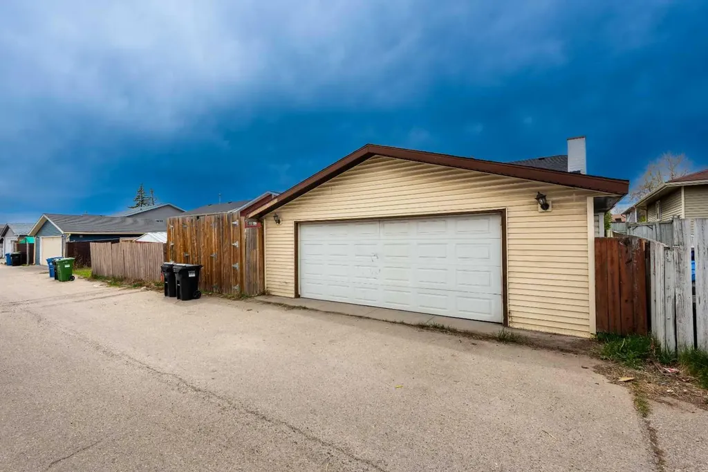 141 Falshire Close NE Calgary AB T3J 3A2