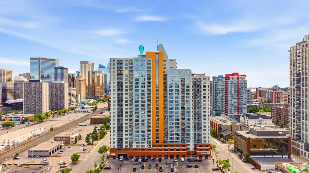 1053 10 Street SW Calgary AB T2R 1S6