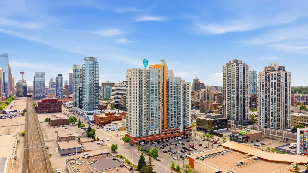 1053 10 Street SW Calgary AB T2R 1S6