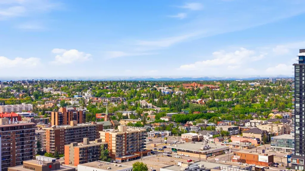 1053 10 Street SW Calgary AB T2R 1S6