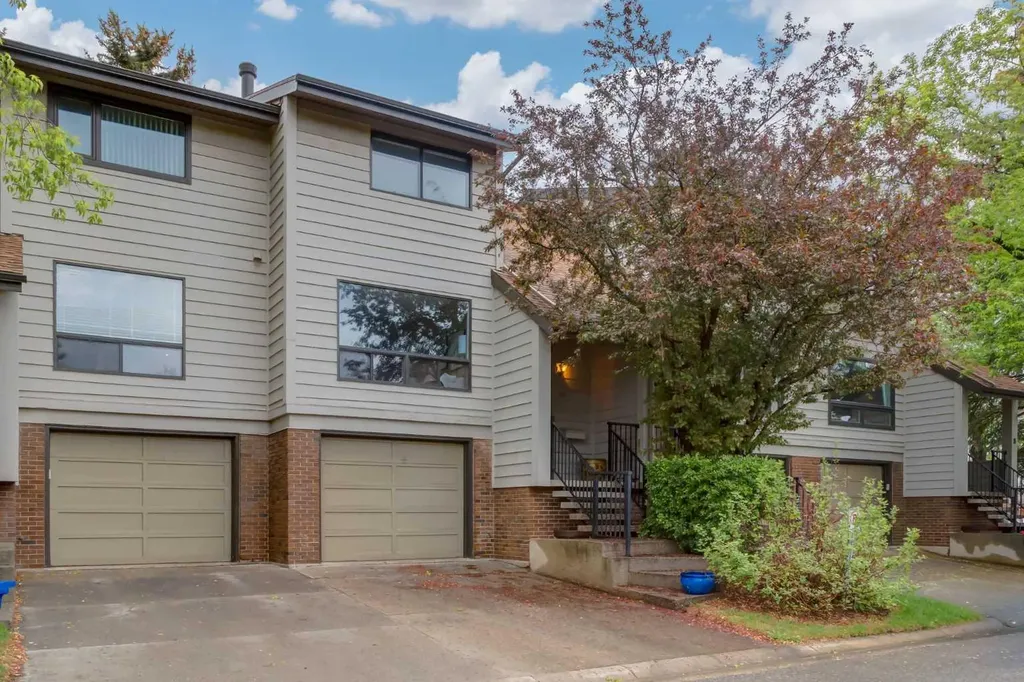 3302 50 Street NW Calgary AB T3A2C6