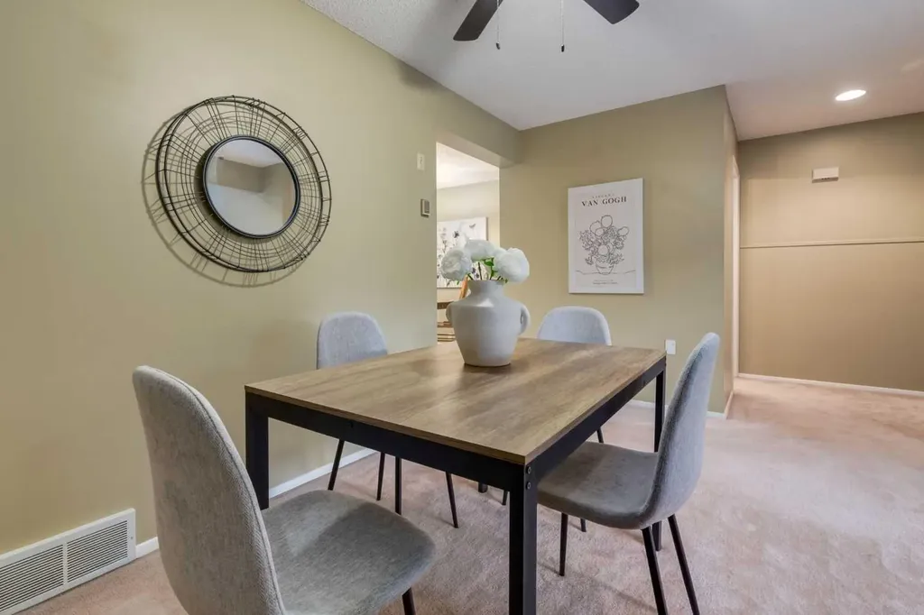 3302 50 Street NW Calgary AB T3A2C6