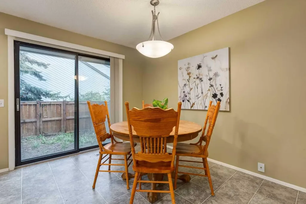 3302 50 Street NW Calgary AB T3A2C6