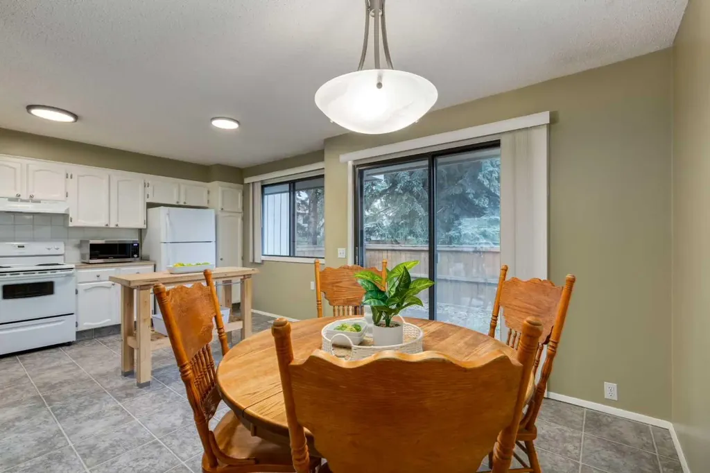 3302 50 Street NW Calgary AB T3A2C6