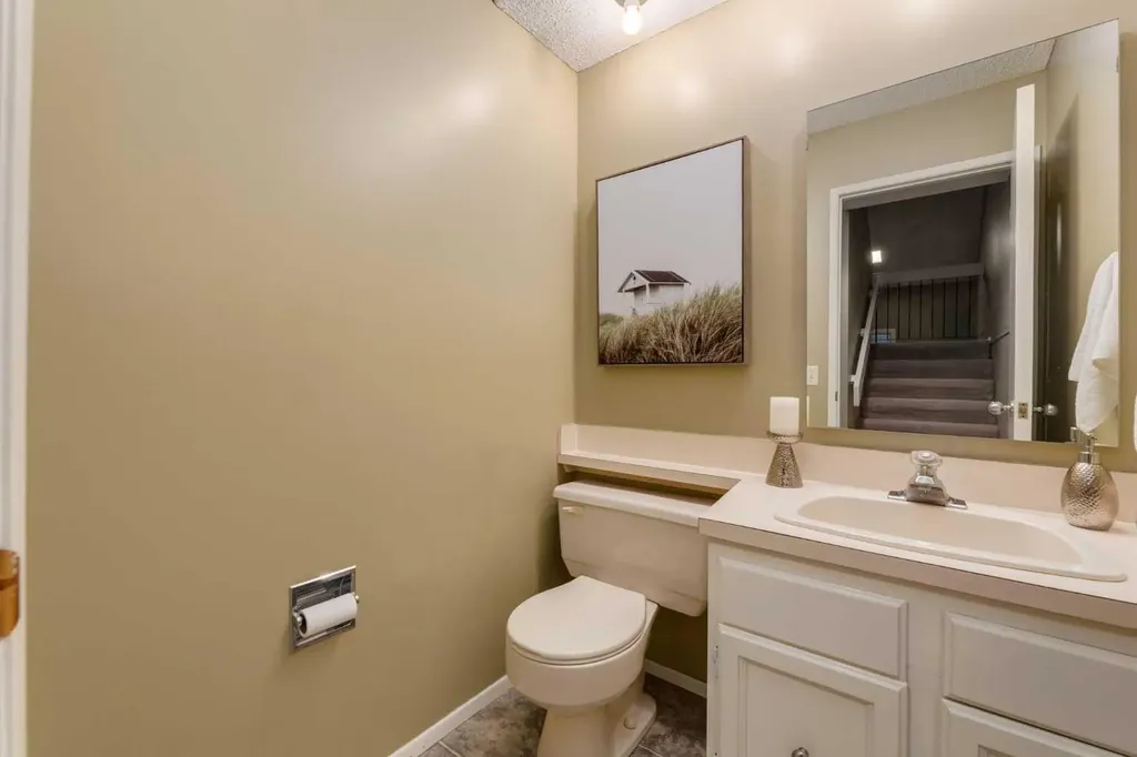 3302 50 Street NW Calgary AB T3A2C6