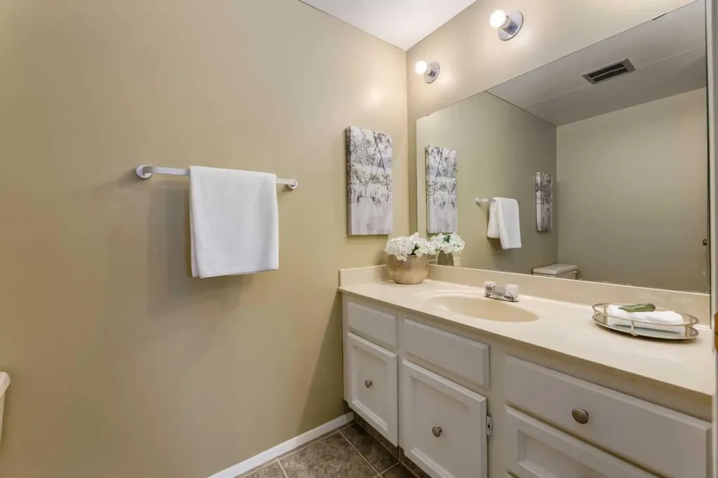 3302 50 Street NW Calgary AB T3A2C6
