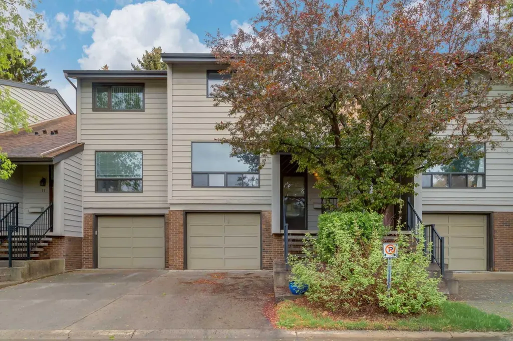 3302 50 Street NW Calgary AB T3A2C6