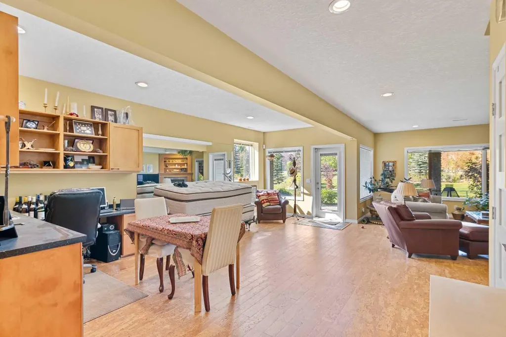 38 Sienna Ridge Landing SW Calgary AB T3H 3S1