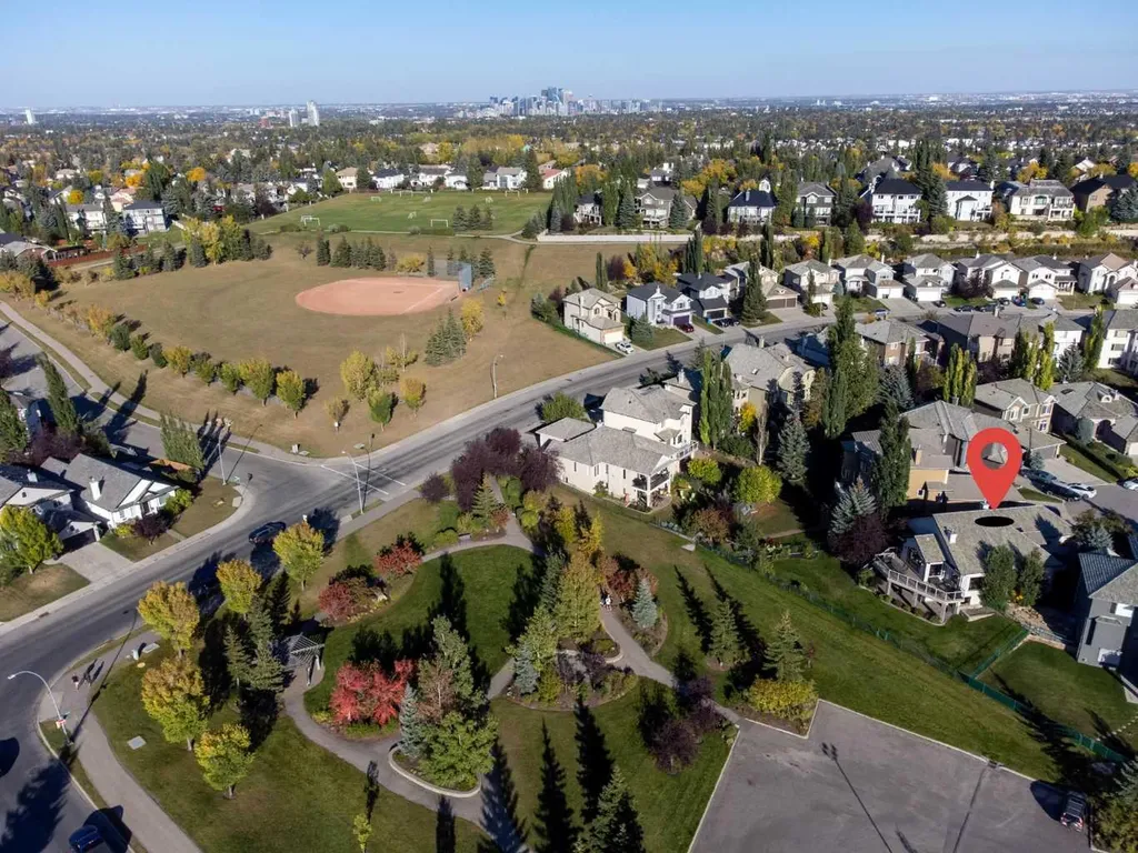 38 Sienna Ridge Landing SW Calgary AB T3H 3S1
