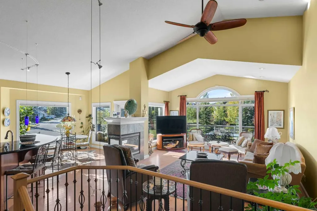38 Sienna Ridge Landing SW Calgary AB T3H 3S1