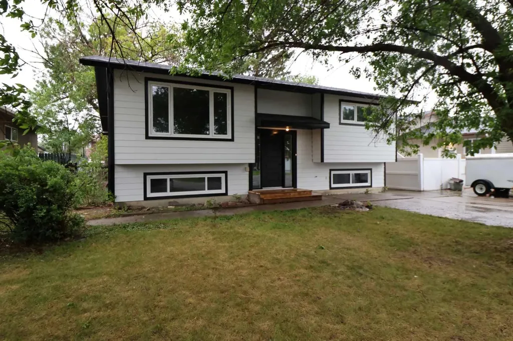 Coaldale AB, 1816 11 Street