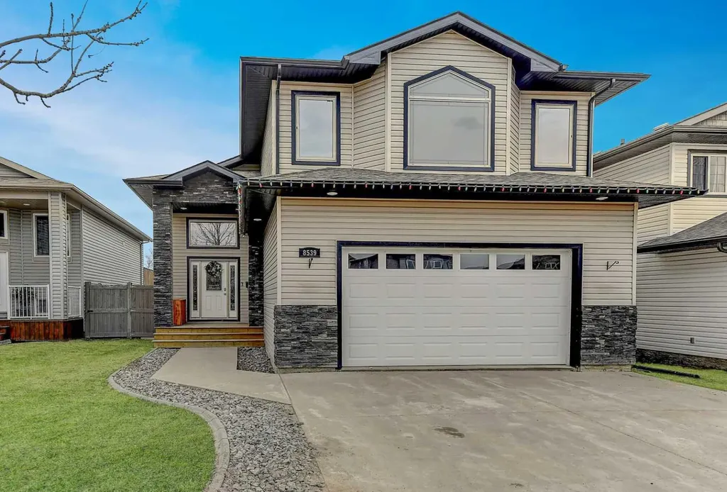 8539 69 Avenue Grande Prairie AB T8X 0C8