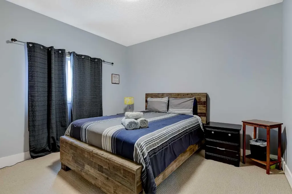 8539 69 Avenue Grande Prairie AB T8X 0C8
