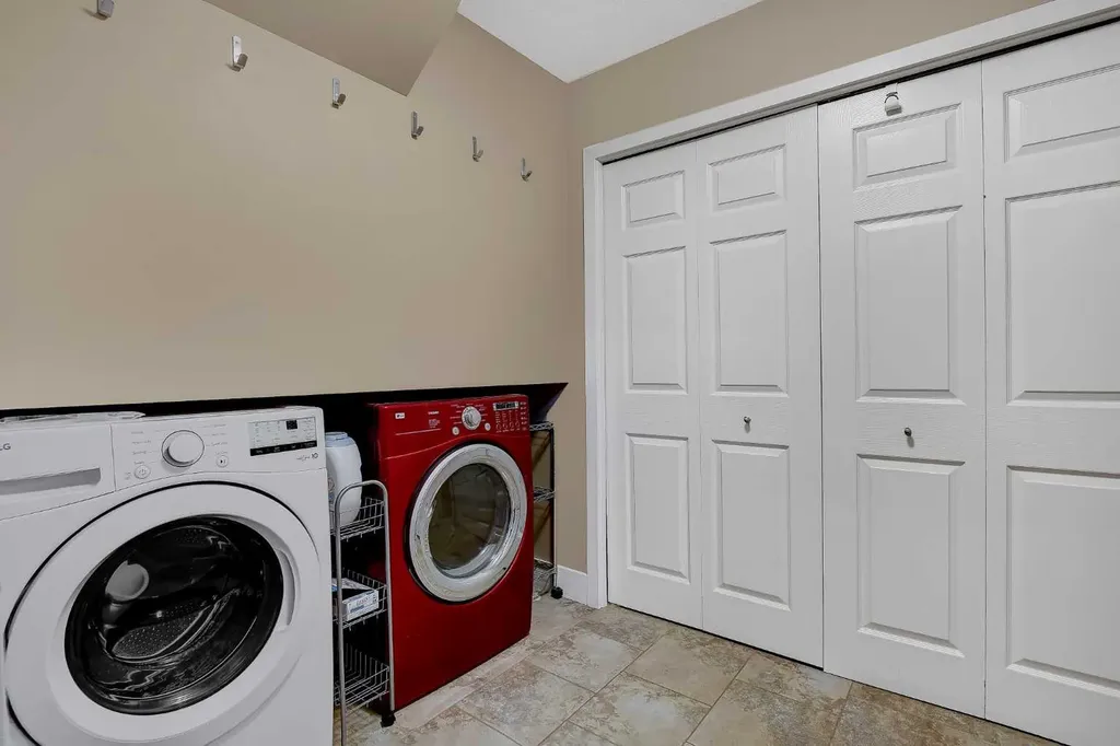 8539 69 Avenue Grande Prairie AB T8X 0C8