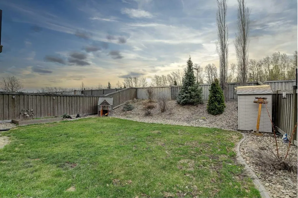 8539 69 Avenue Grande Prairie AB T8X 0C8