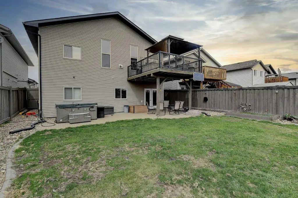 8539 69 Avenue Grande Prairie AB T8X 0C8