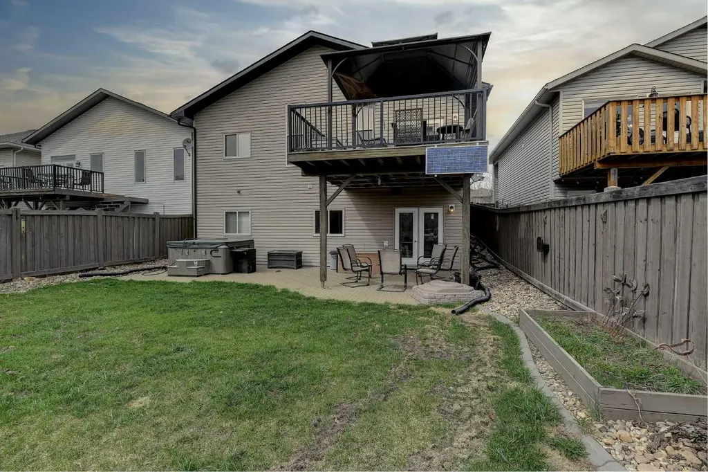 8539 69 Avenue Grande Prairie AB T8X 0C8