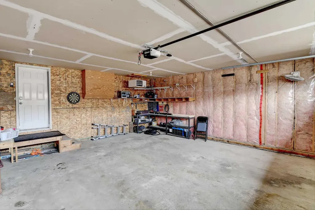 8539 69 Avenue Grande Prairie AB T8X 0C8