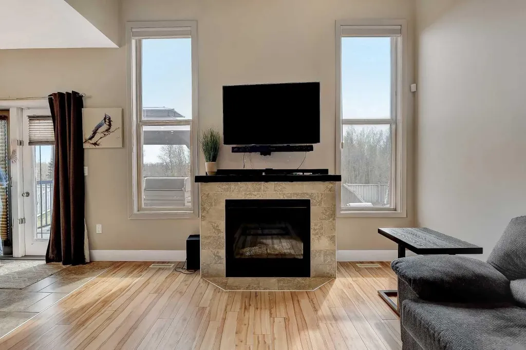 8539 69 Avenue Grande Prairie AB T8X 0C8