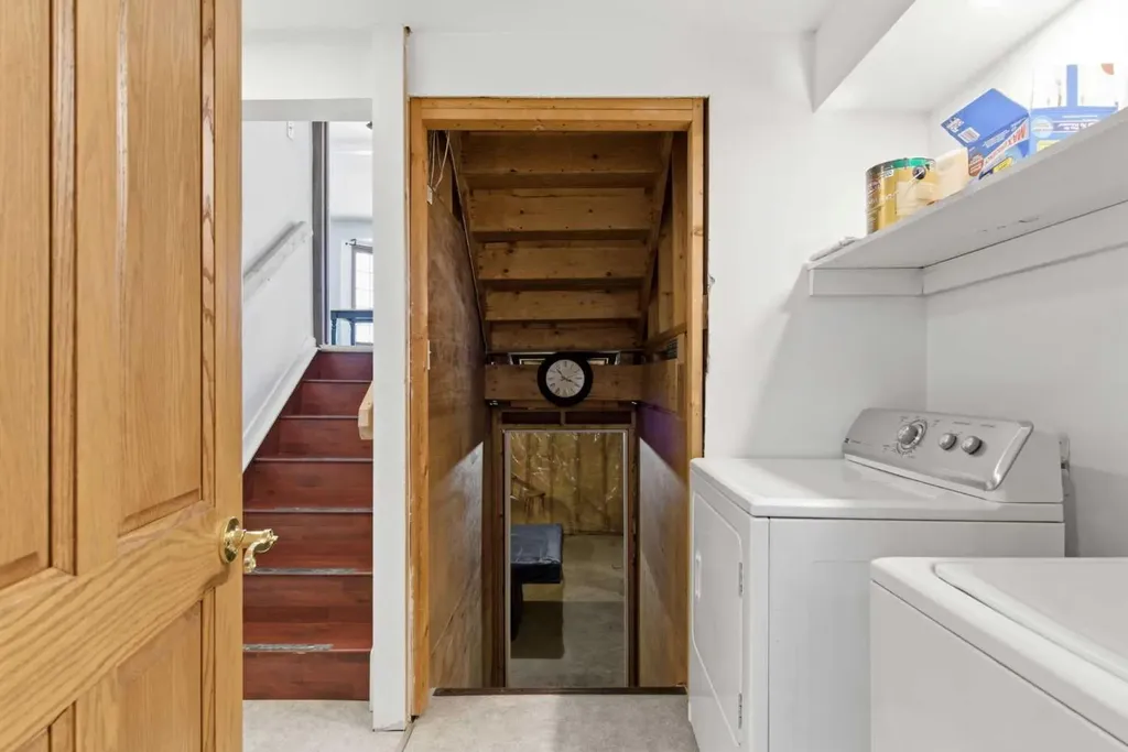 19 Templevale Way NE Calgary AB T1Y4V1