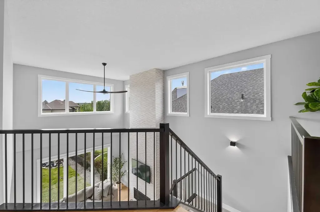 125 Cranbrook Heights SE Calgary AB T3M 1W7