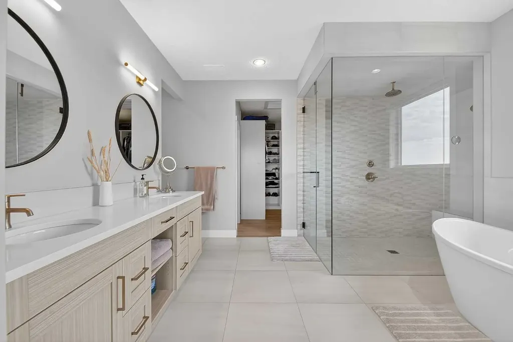 125 Cranbrook Heights SE Calgary AB T3M 1W7