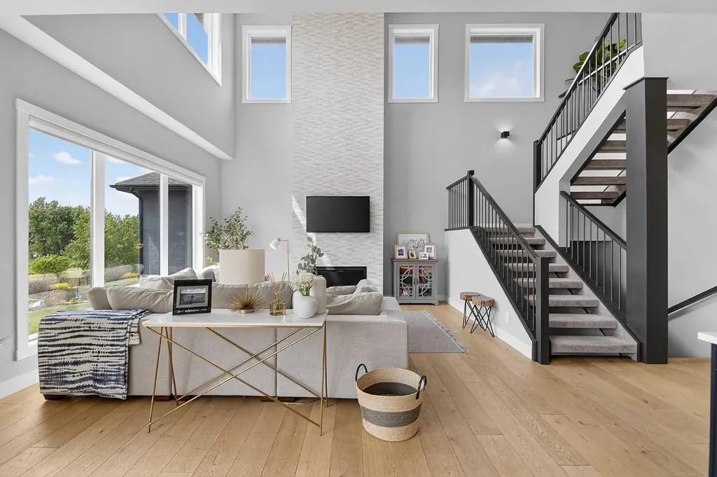 125 Cranbrook Heights SE Calgary AB T3M 1W7