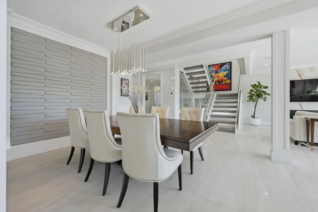 102 Malibou Road Calgary AB T2V 2A4
