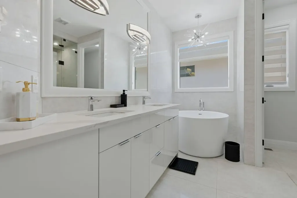 102 Malibou Road Calgary AB T2V 2A4