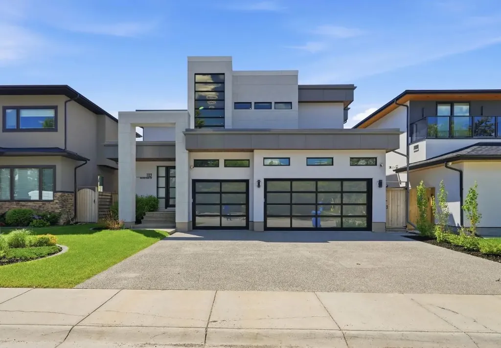 102 Malibou Road Calgary AB T2V 2A4
