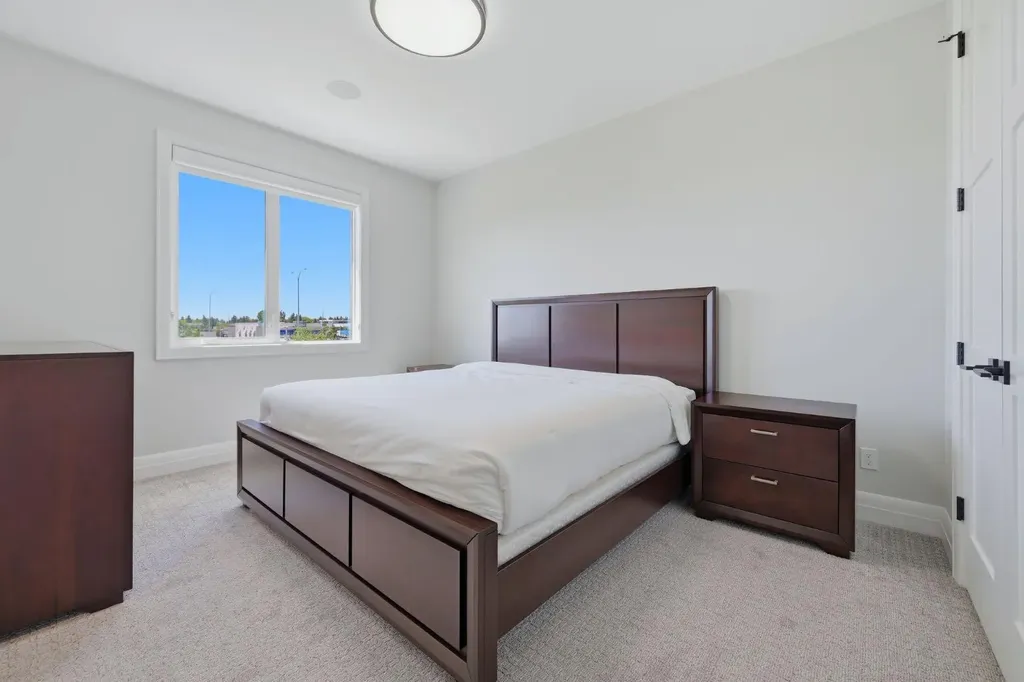 102 Malibou Road Calgary AB T2V 2A4
