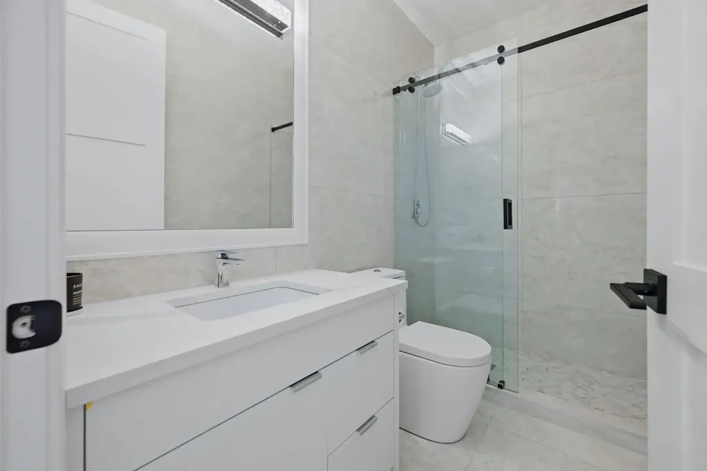 102 Malibou Road Calgary AB T2V 2A4