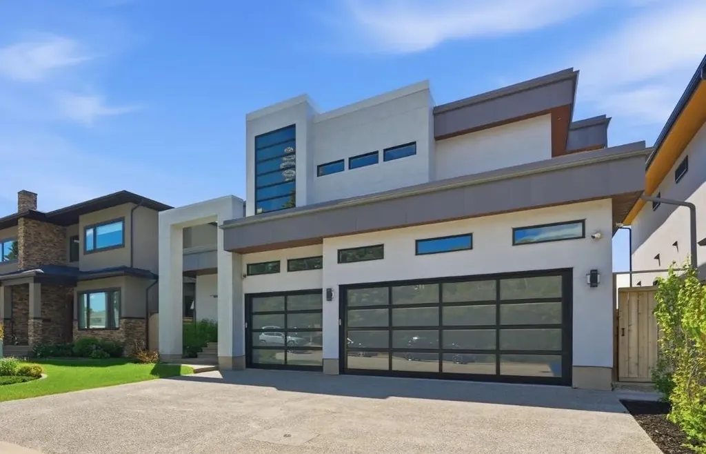 102 Malibou Road Calgary AB T2V 2A4