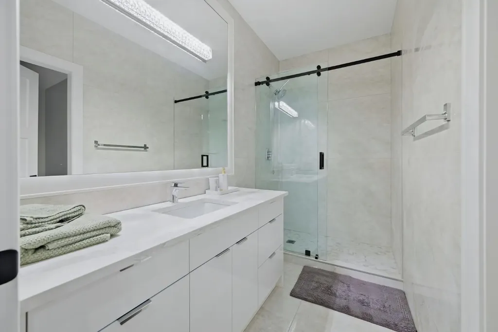 102 Malibou Road Calgary AB T2V 2A4