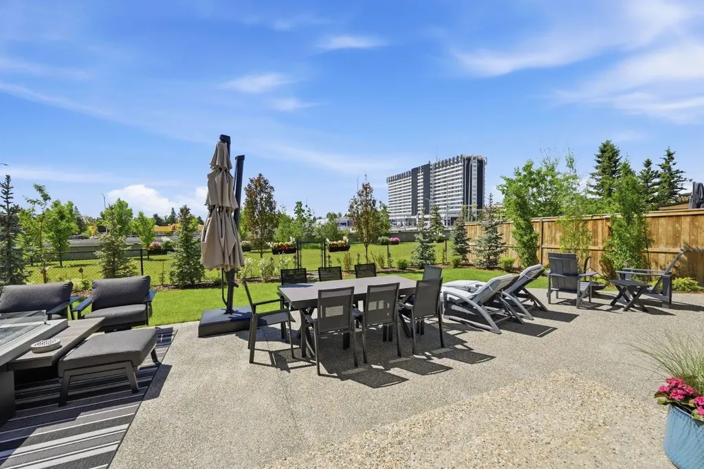 102 Malibou Road Calgary AB T2V 2A4