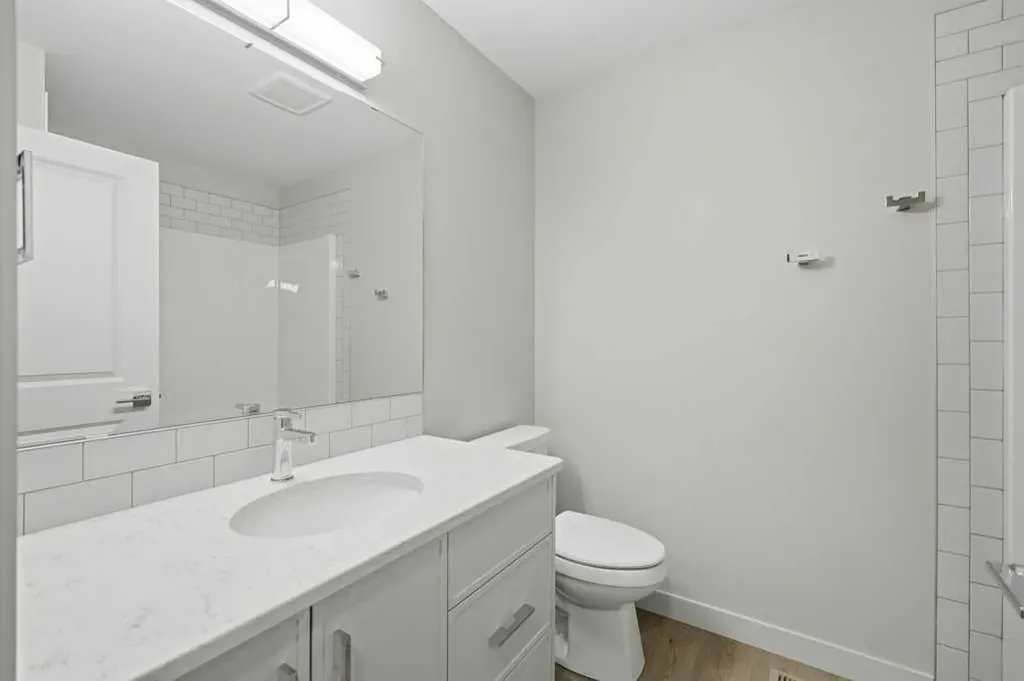 20 Memorial Parkway Rural Red Deer County AB T4E 3B7