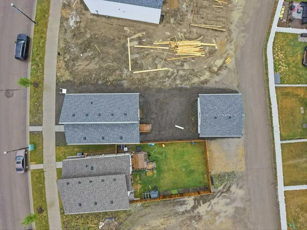 20 Memorial Parkway Rural Red Deer County AB T4E 3B7
