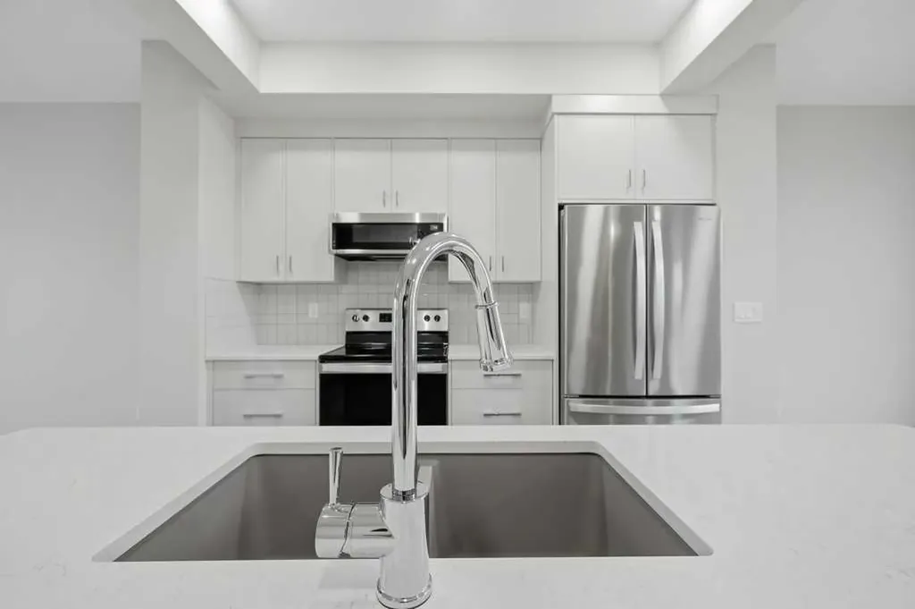 20 Memorial Parkway Rural Red Deer County AB T4E 3B7
