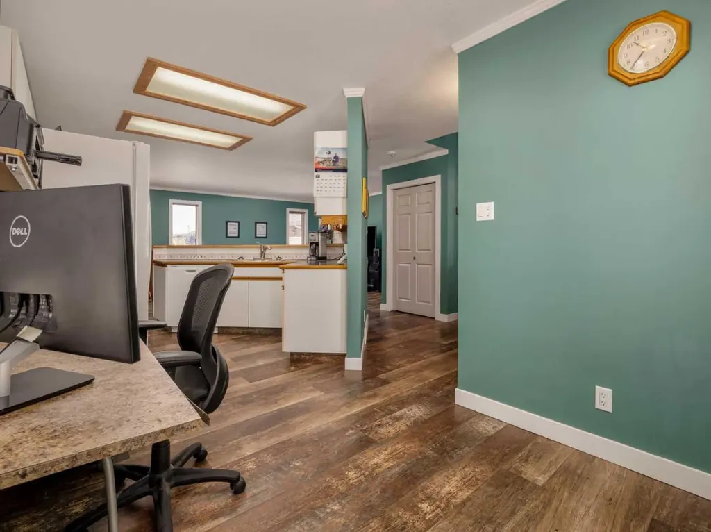 6005 46a Street Taber AB T1G 1E3