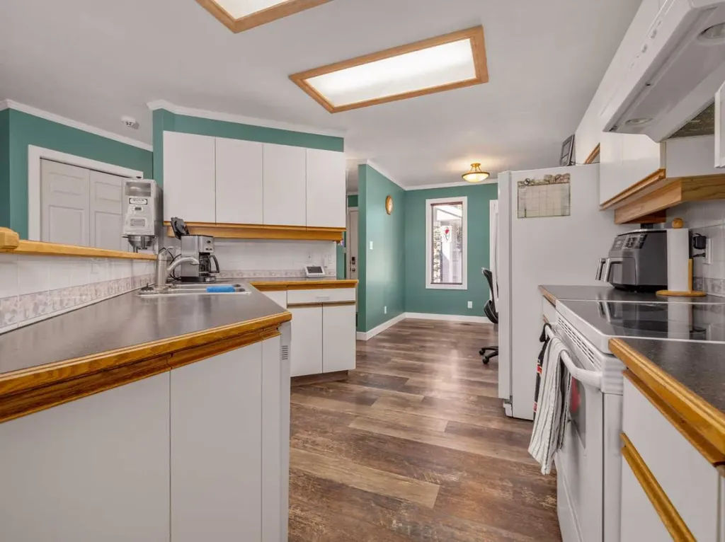 6005 46a Street Taber AB T1G 1E3