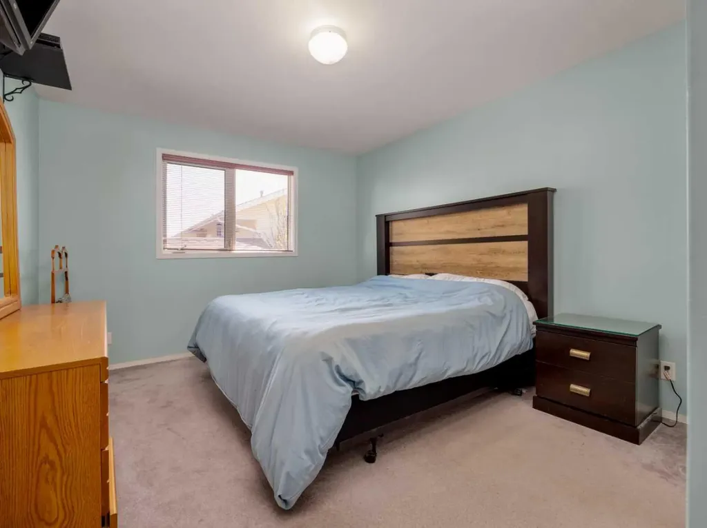 6005 46a Street Taber AB T1G 1E3