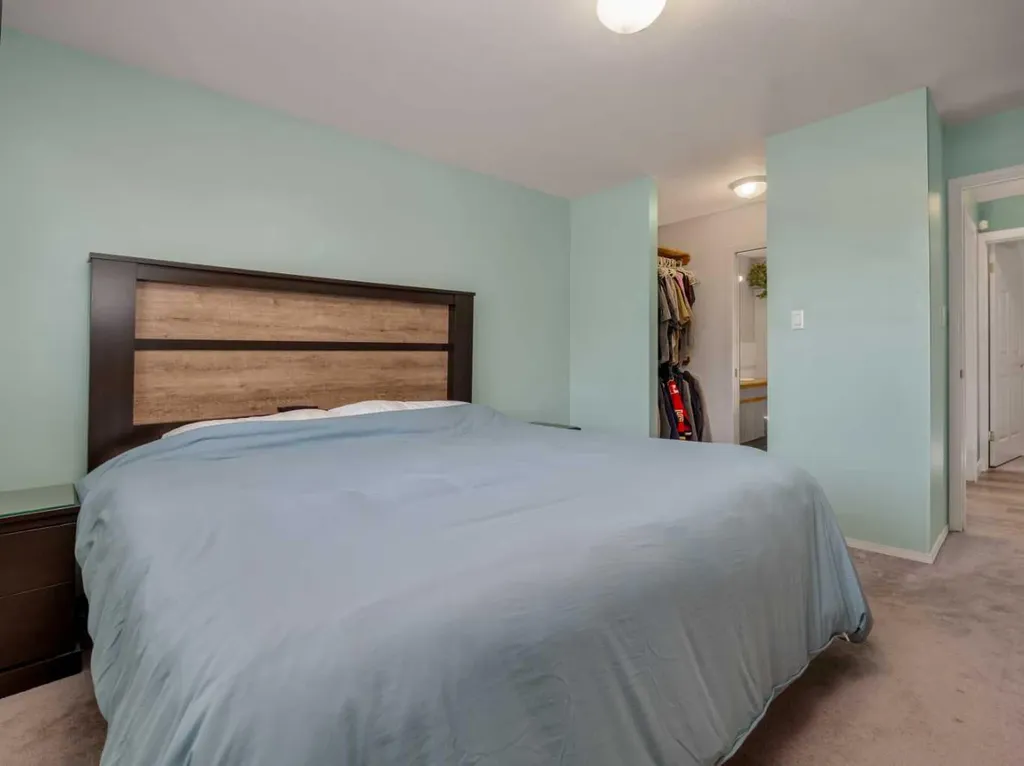 6005 46a Street Taber AB T1G 1E3