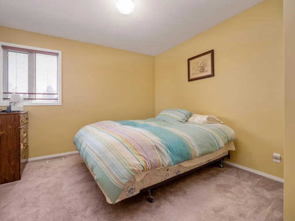 6005 46a Street Taber AB T1G 1E3