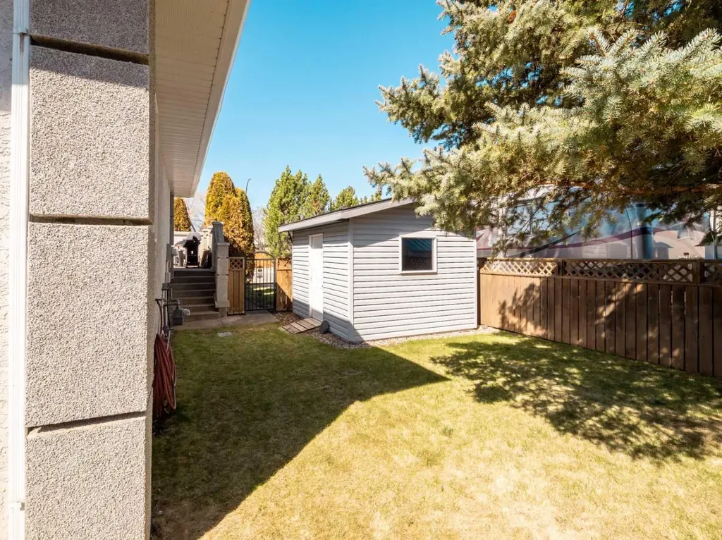 6005 46a Street Taber AB T1G 1E3